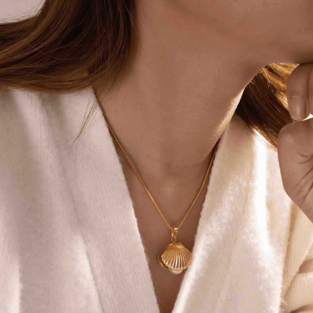 Golden Shell Pearl Necklace