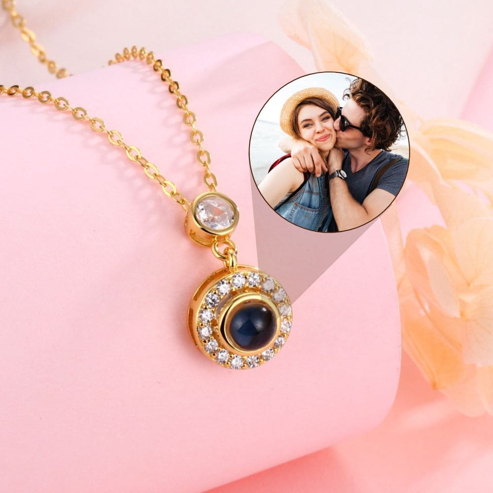 Circle Projection Necklace