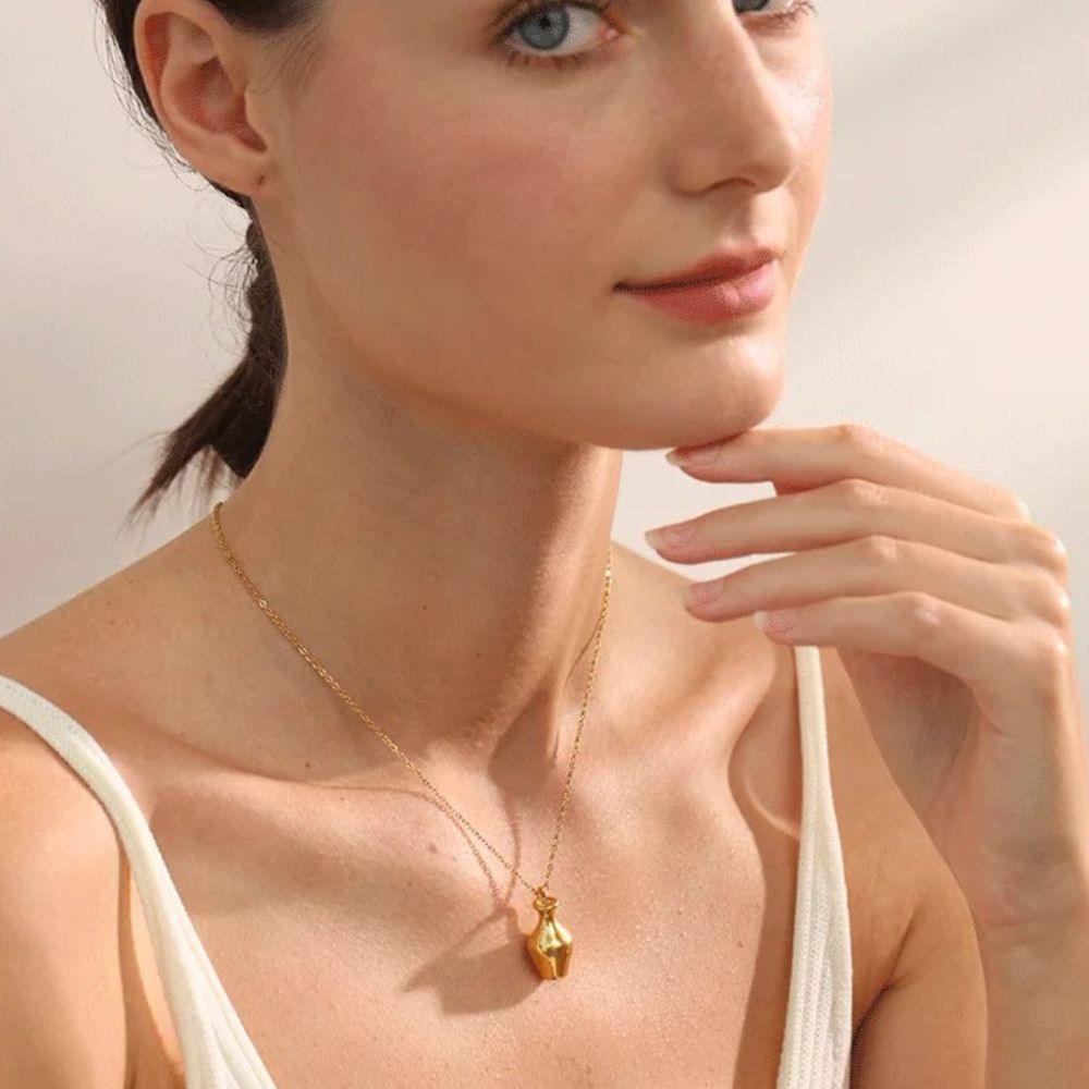 Amphora Gold Necklace - Father and Daughter Jewelry