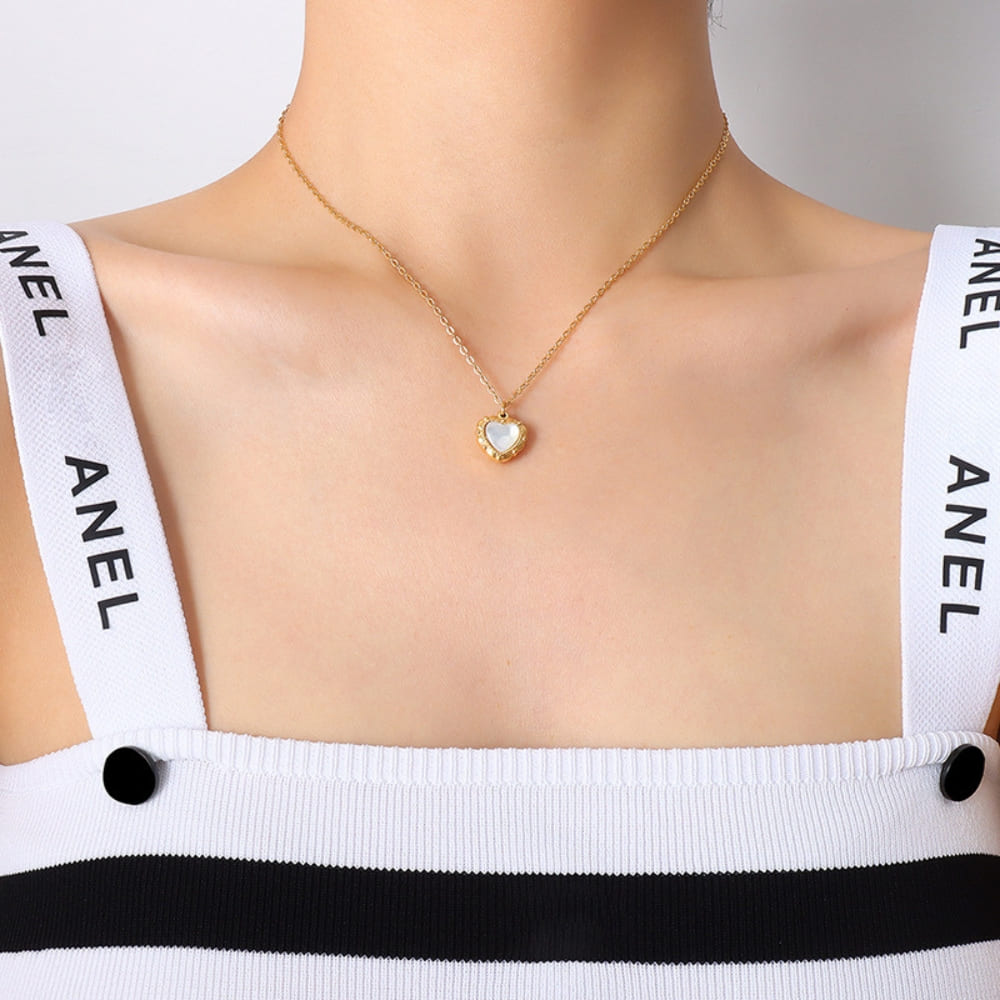 Luna Heart Shell Necklace