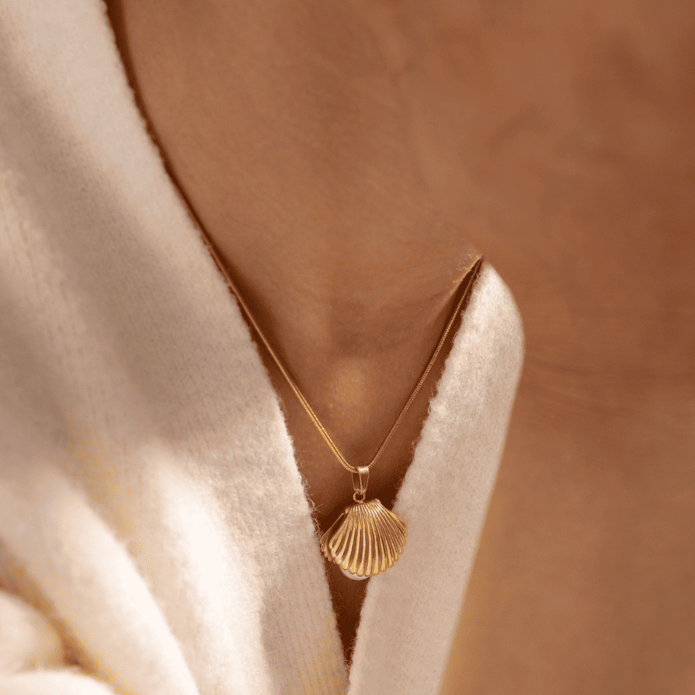 Golden Shell Pearl Necklace