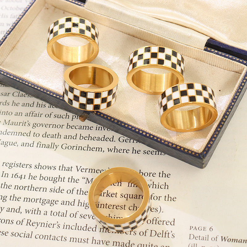 Checkmate Bold Ring