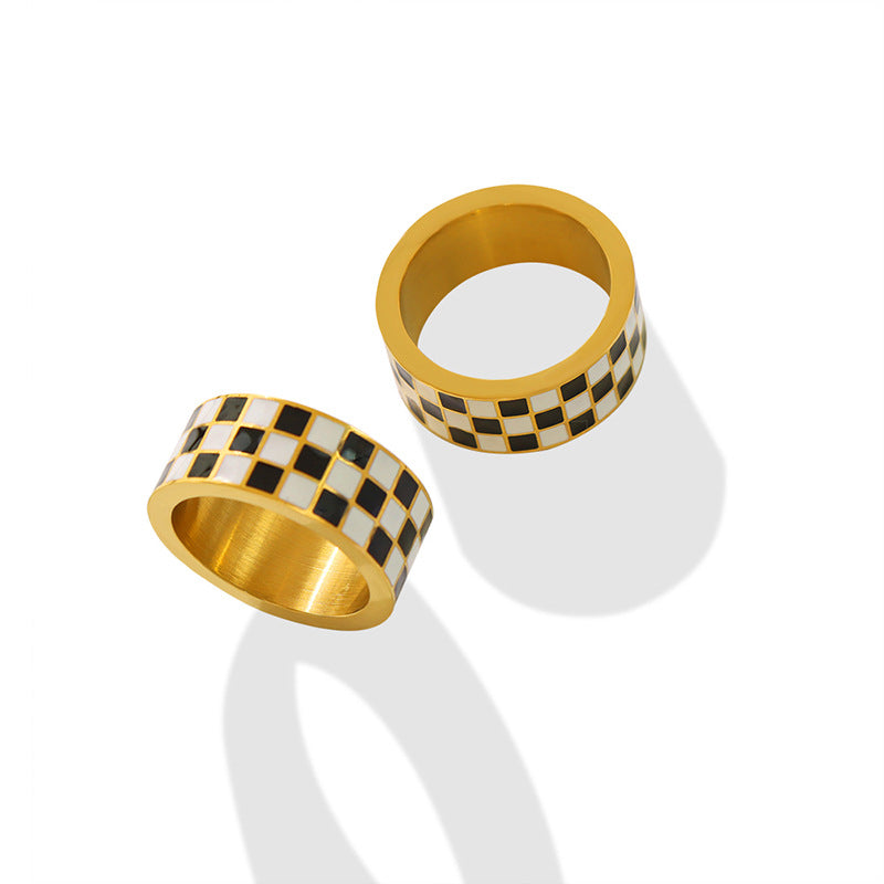 Checkmate Bold Ring