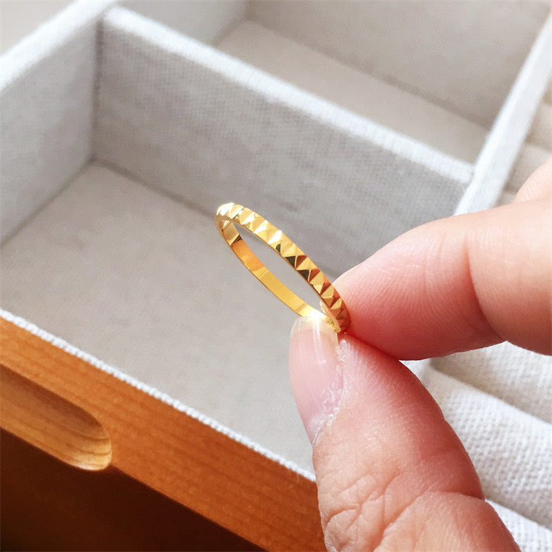 Golden Facet Slim Ring