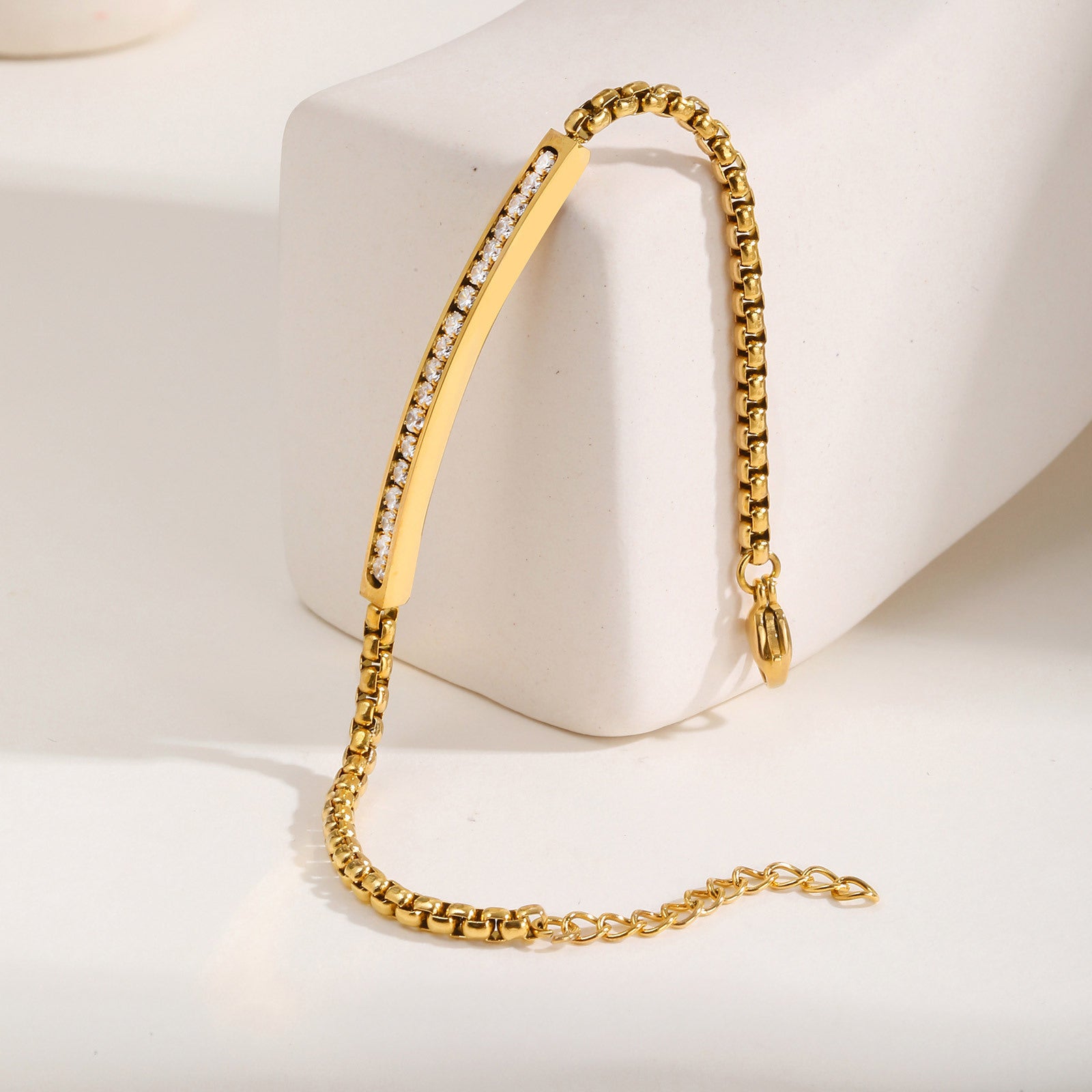 Zircon Bar Chain Bracelet