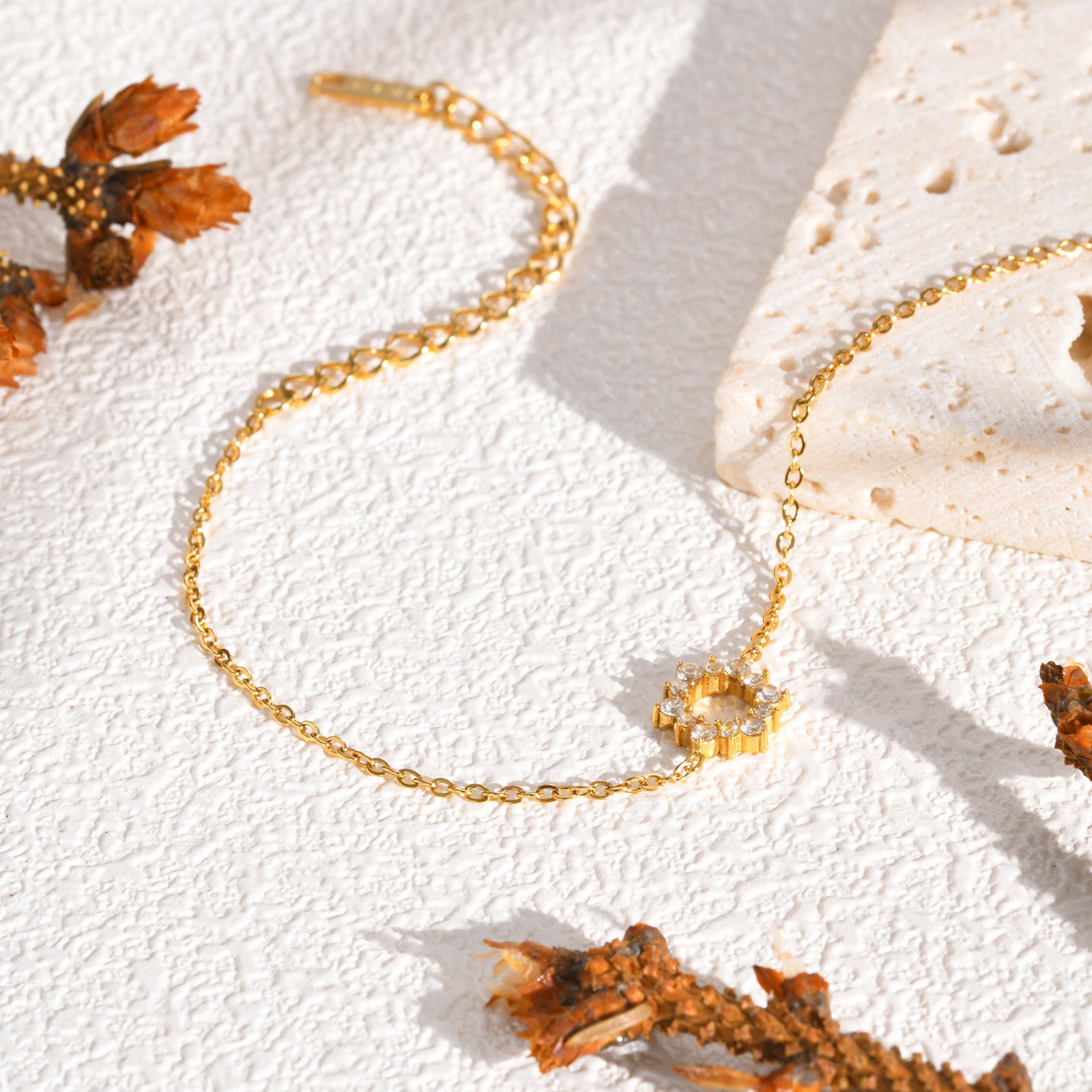 Zircon Circle Chain Bracelet