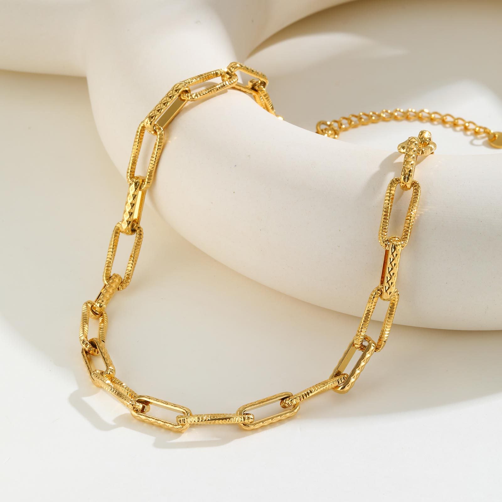 Textured Link Necklace