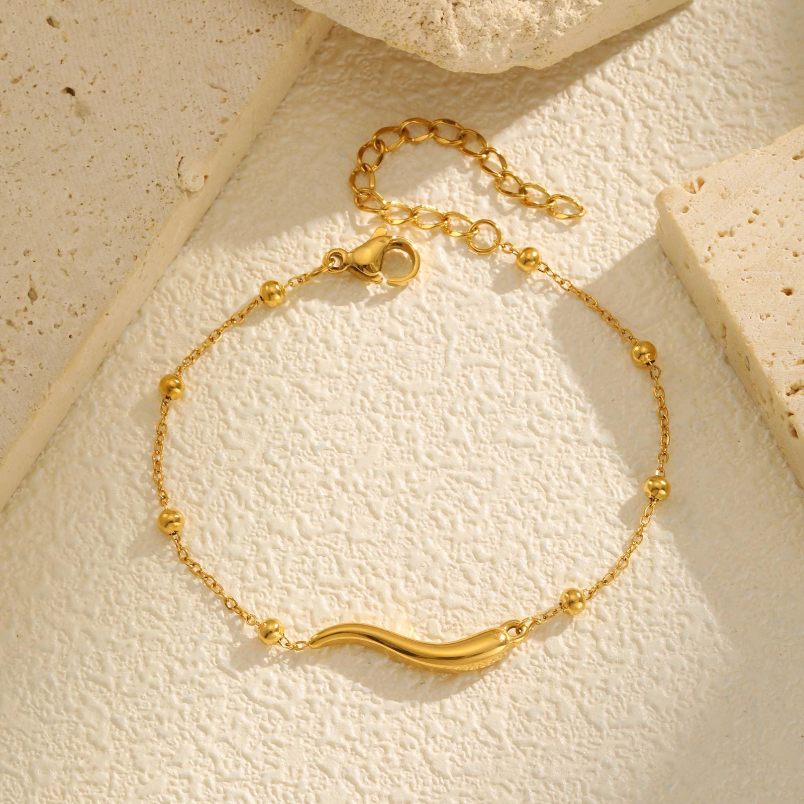 Curved Chili Bracelet
