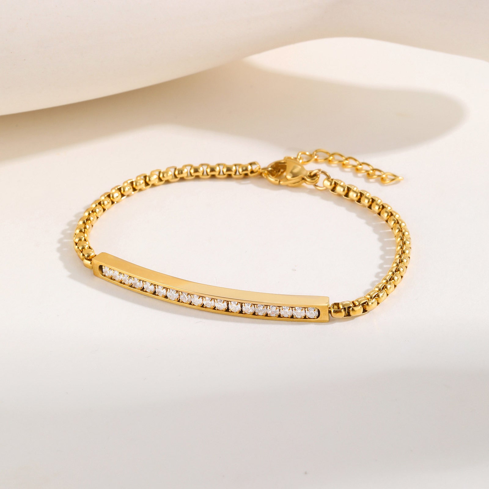 Zircon Bar Chain Bracelet