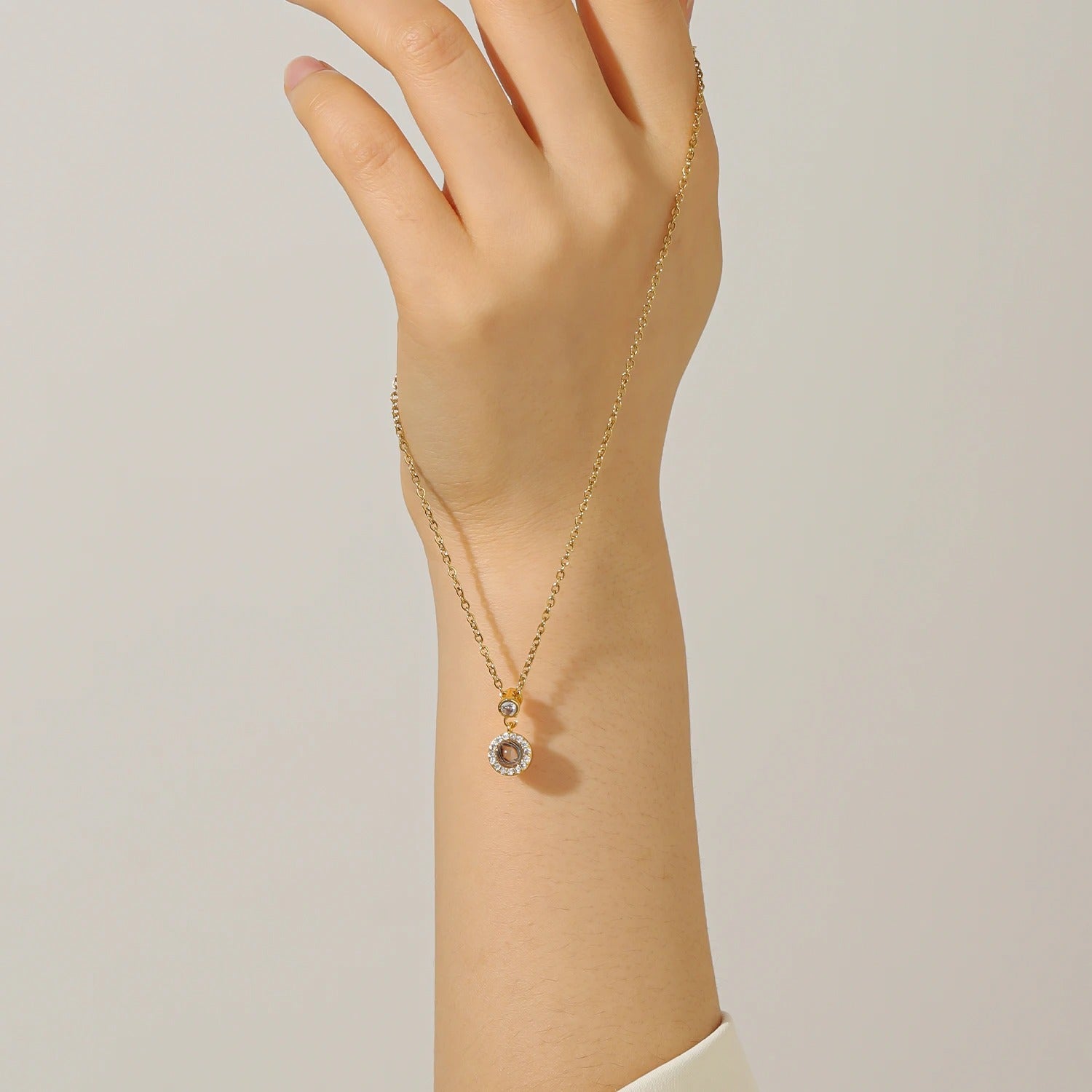 Circle Projection Necklace