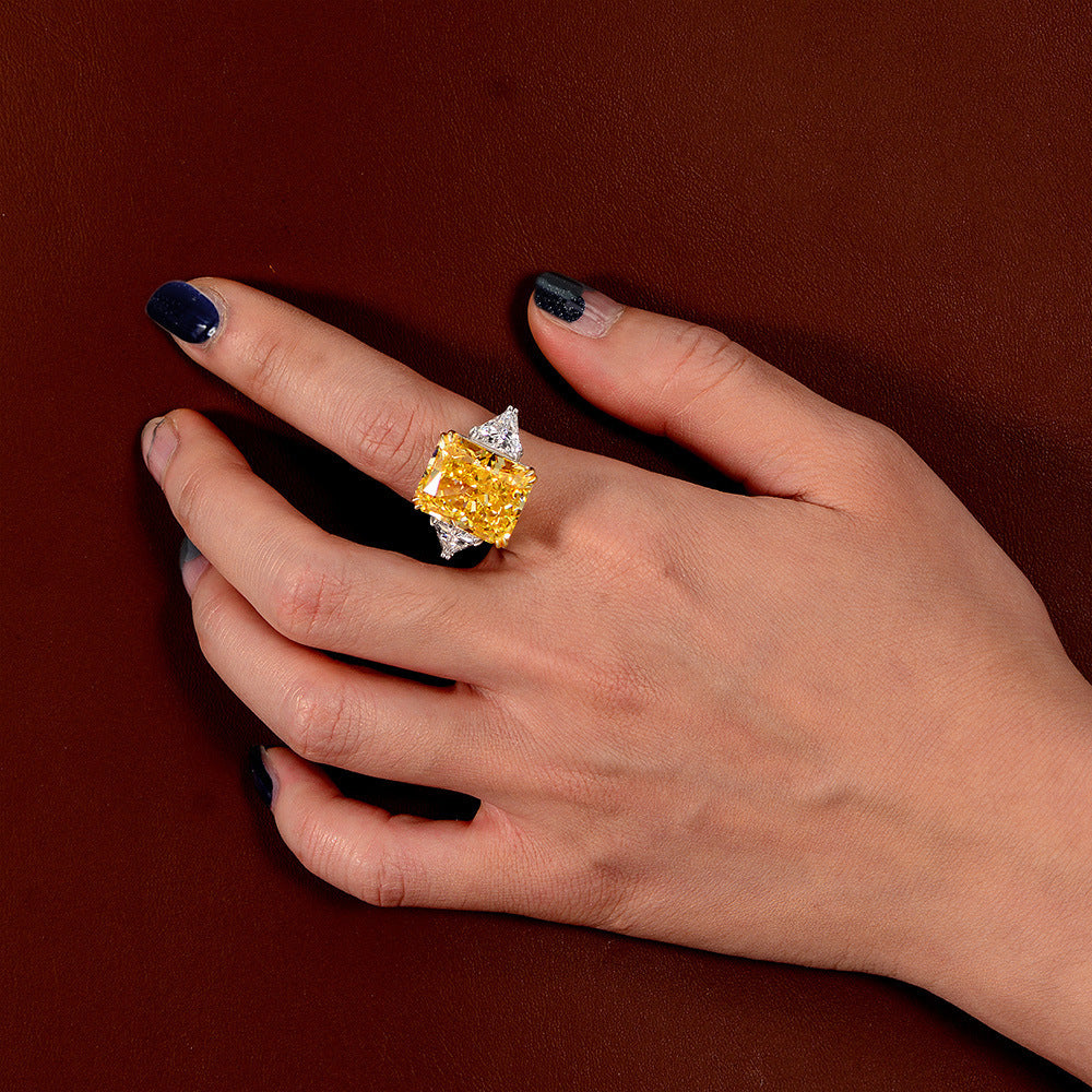 Aurora Majesty Silver Ring
