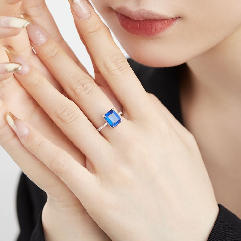 Imperial Gleam Silver Ring