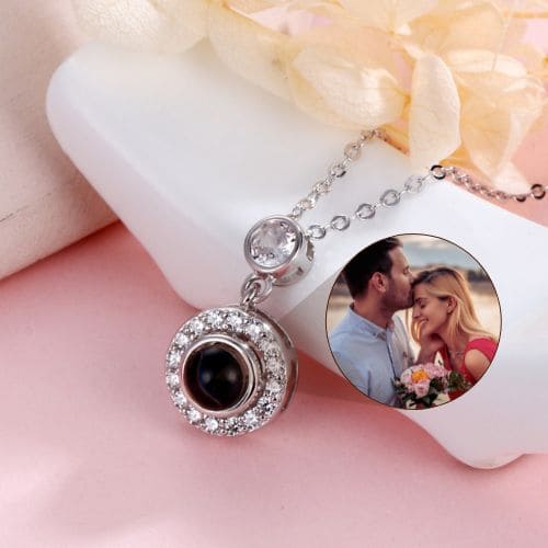 Circle Projection Necklace