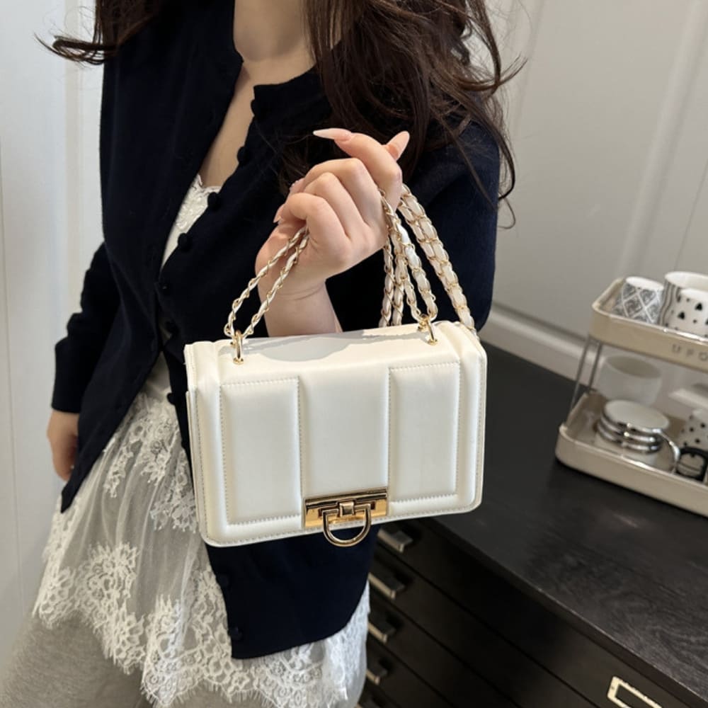 Chain Shoulder Bag