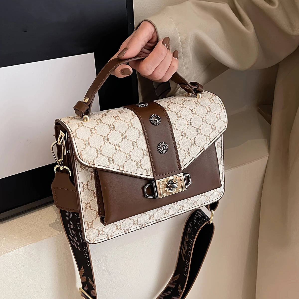 Elara Women's Crossbody Bag | Premium PU Leather, Adjustable Strap 1