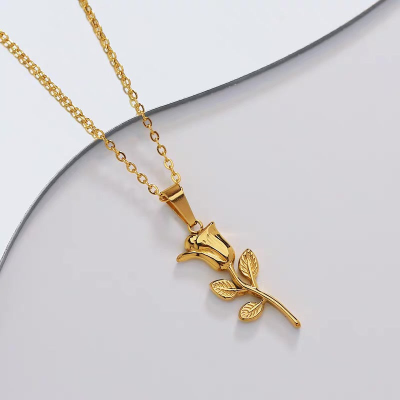 Rose Pendant Necklace