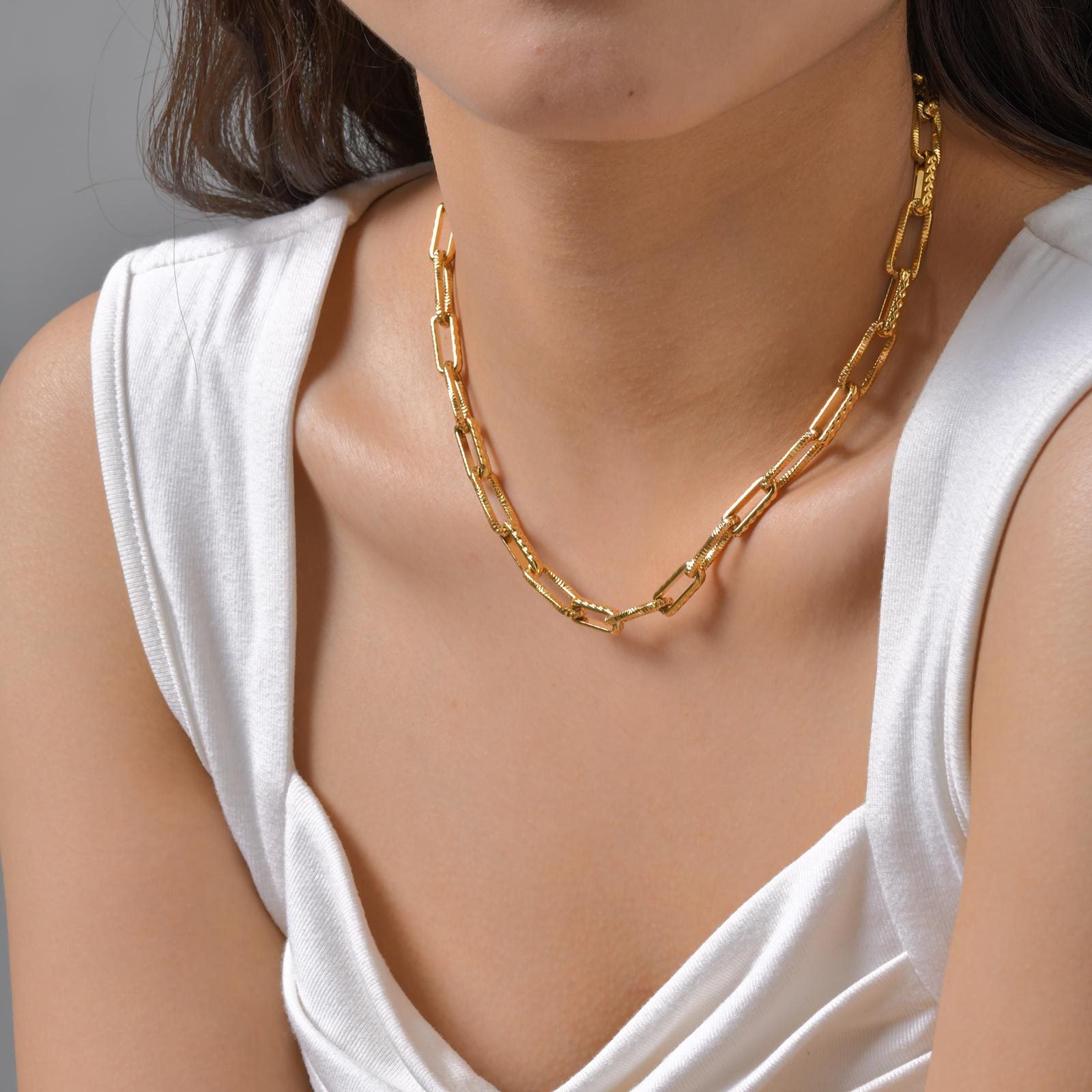 Textured Link Necklace