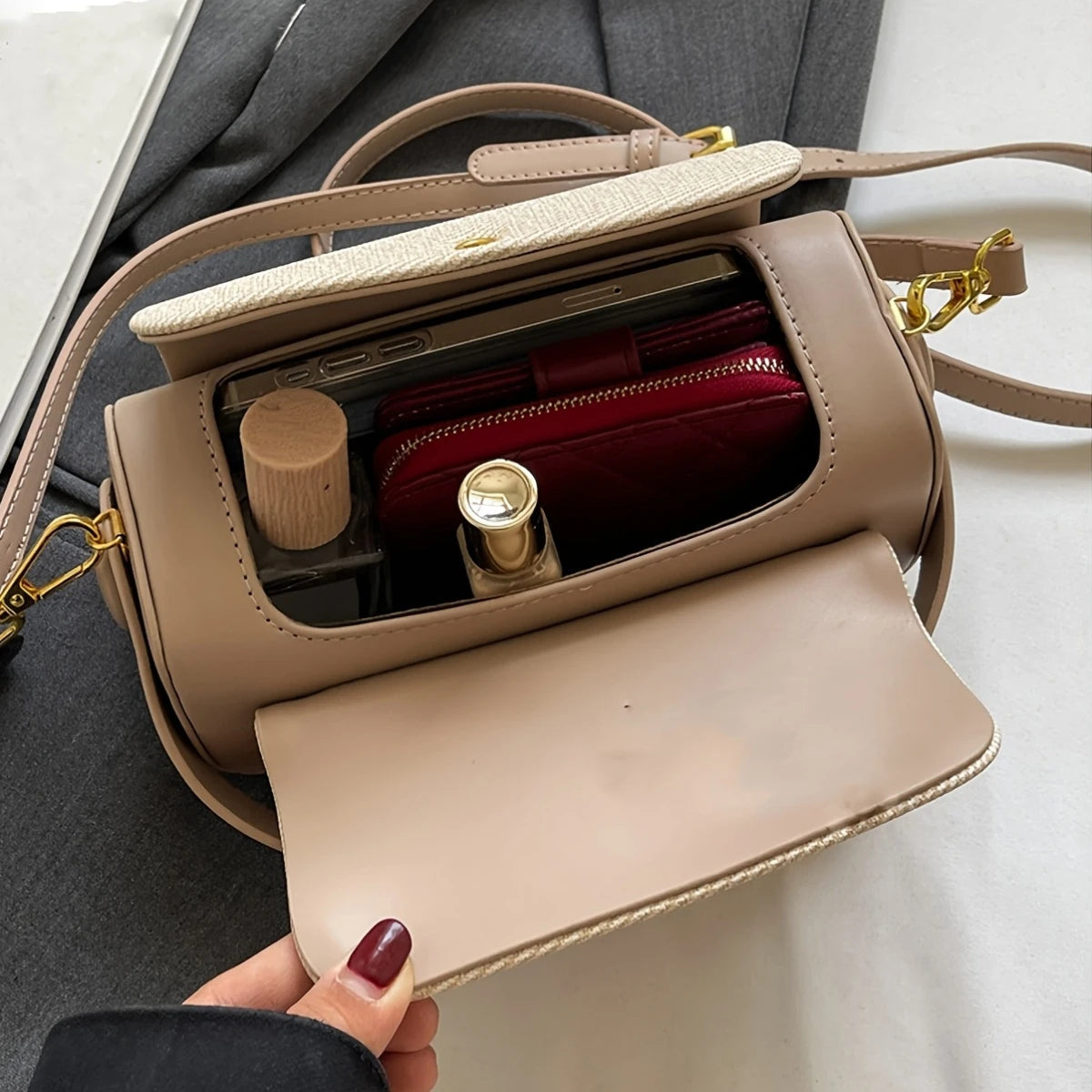 Vina Women's Crossbody Bag | Premium PU Leather, Vintage Design 7